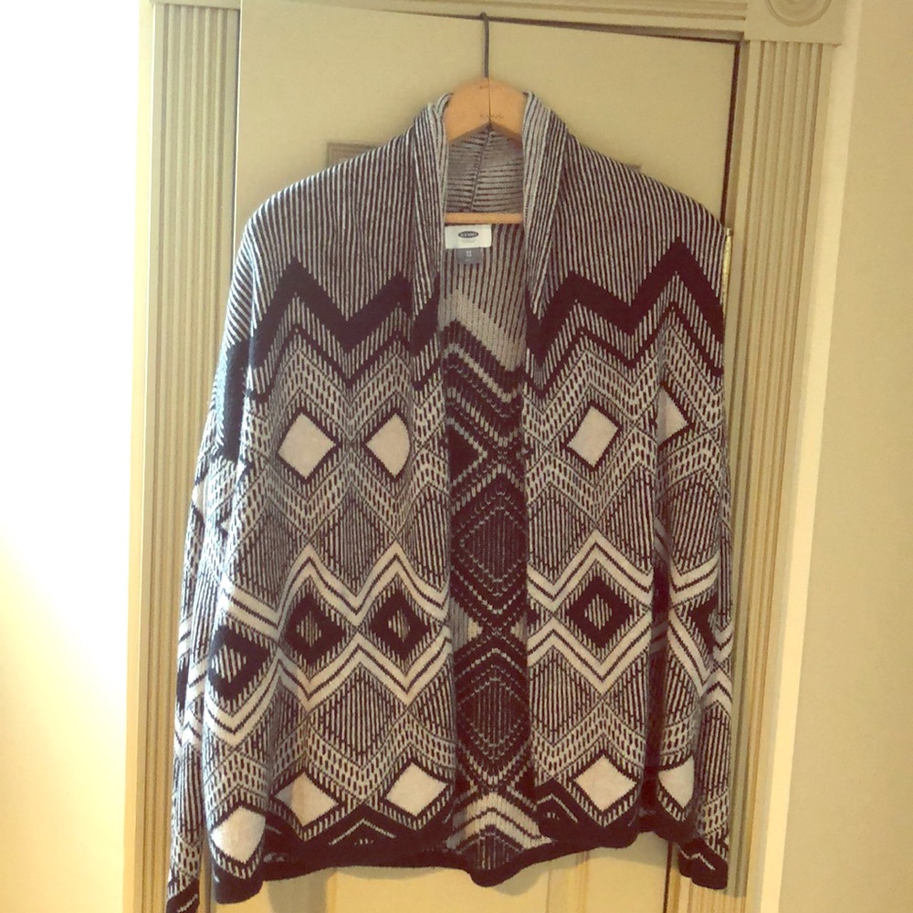 Diamond pattern cardigan